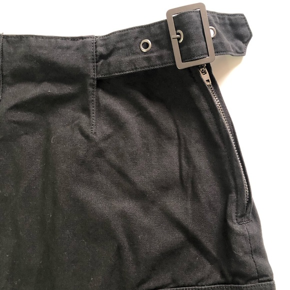 Forever 21 Black Mini Skirt Size Small - Picture 4 of 7